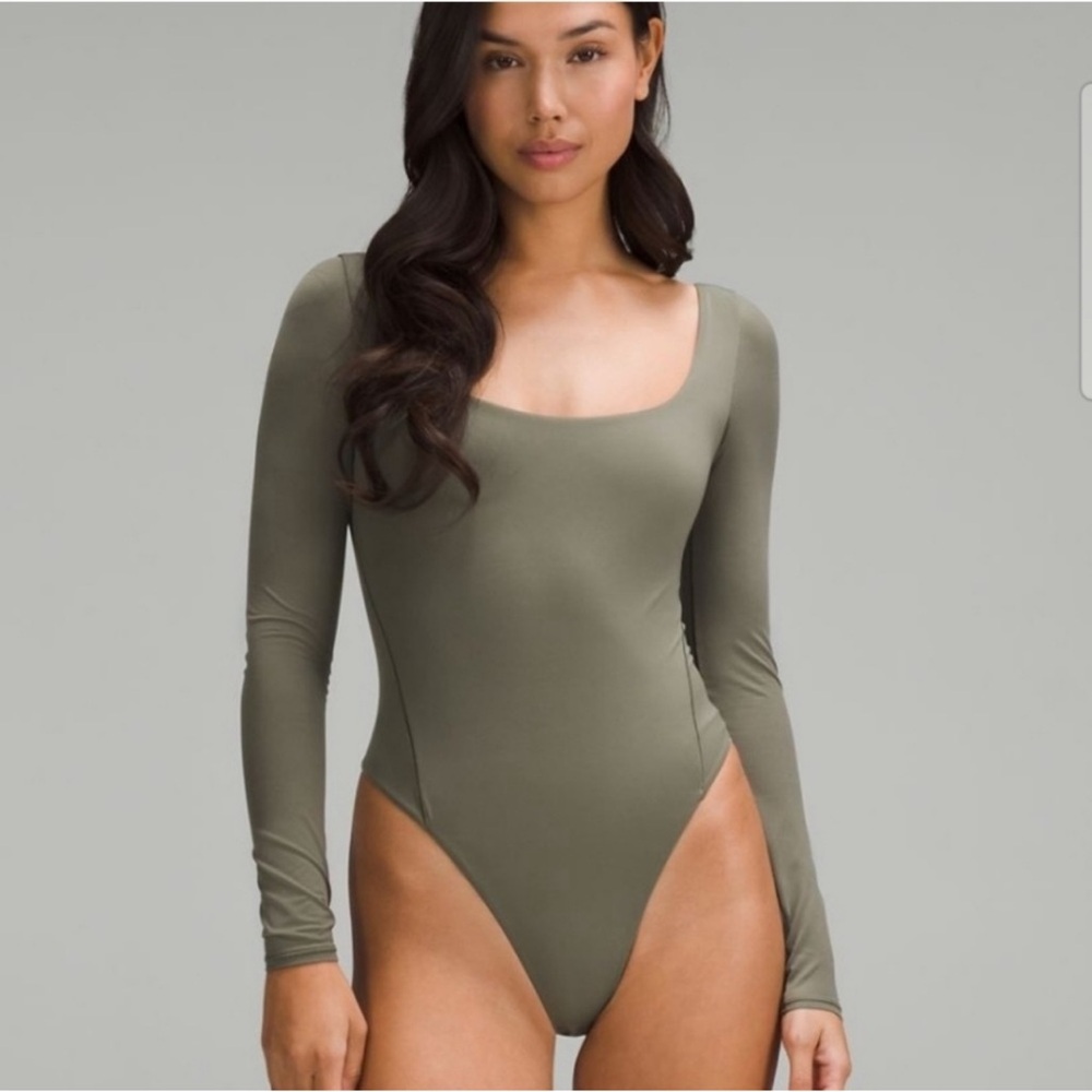 Lululemon Wundermost Long Sleeve Bodysuit. M